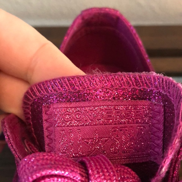 ✨Last 1!✨NWT Converse fuschia glitter M 4/ W 6 - Picture 9 of 10